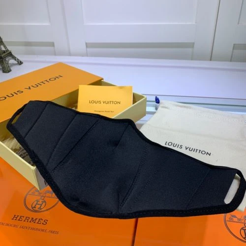 Louis Vuitton The Lux Monogram Bespoke Hand Made Mask Black/Brown 11 x