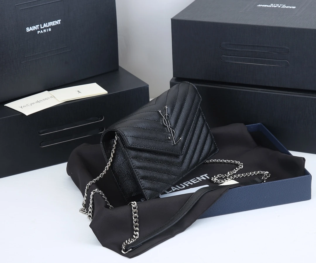 YSL ENVELOPE CHAIN WALLET IN GRAIN DE POUDRE EMBOSSED LEATHER 1888 12 1888-11