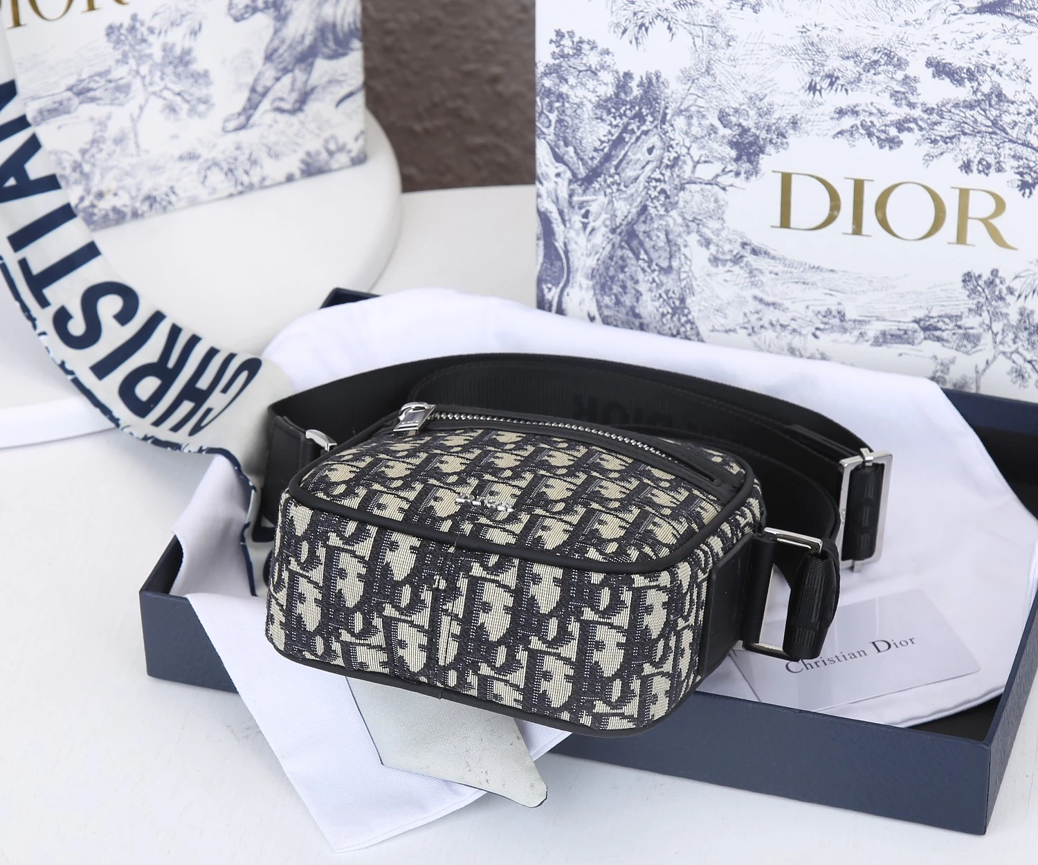 Dior MESSENGER POUCH Black/Beige 4 ESPO