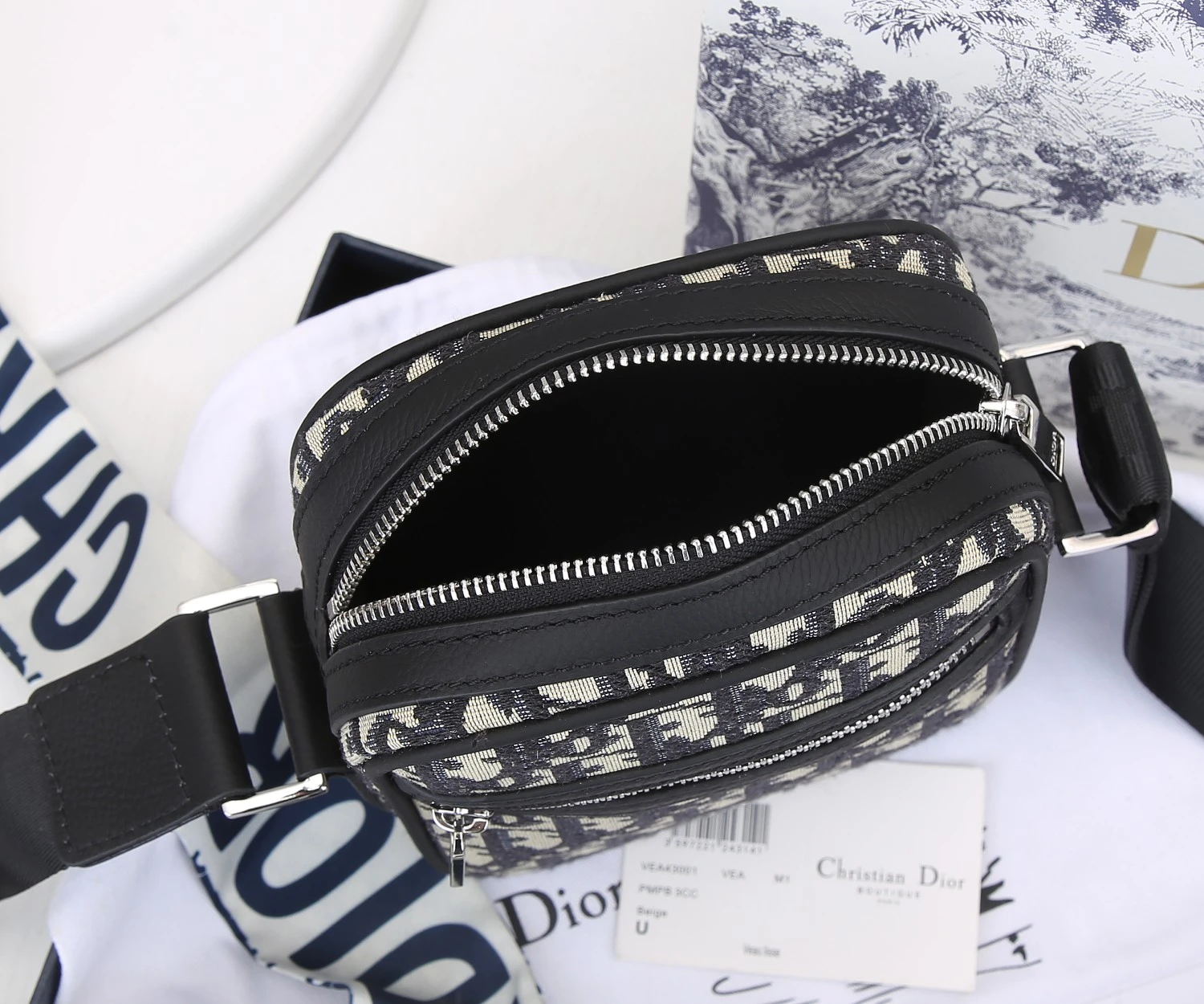 Dior MESSENGER POUCH Black/Beige 5 ESPO