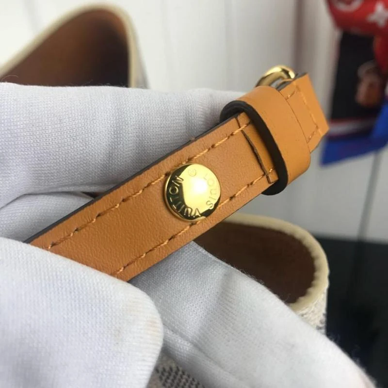 Louis Vuitton NeONOe MM M44022 WHITE PLAID 16 20201222_141017_012