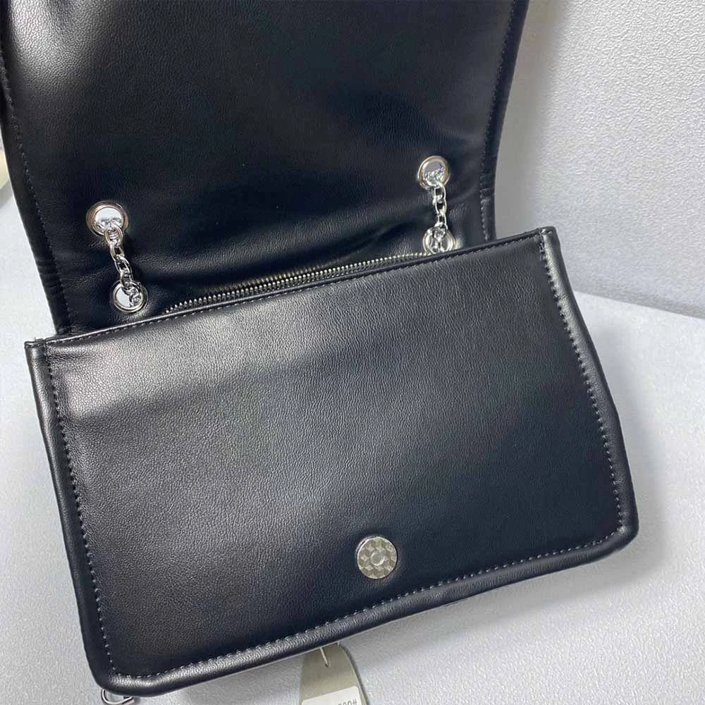 Prada Saffiano leather Mini Pouch 2021415 4 2021415-3
