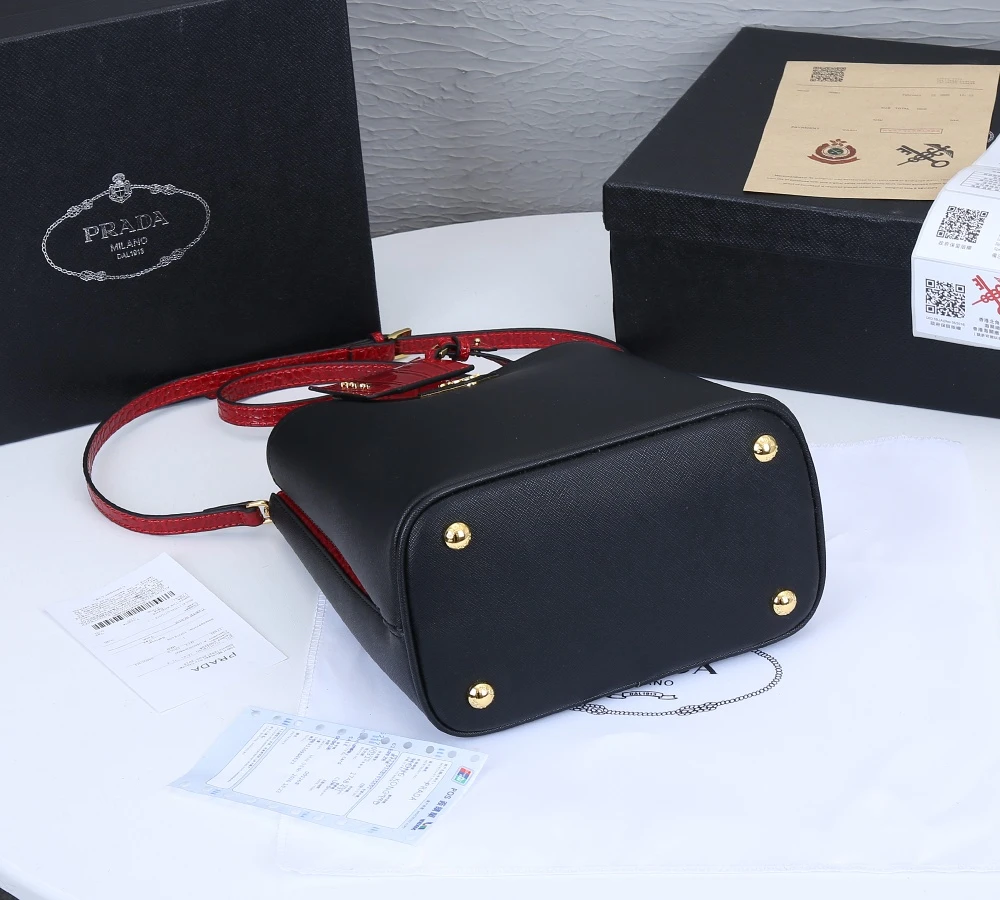 Prada Spectrum leather bag 20FW 18 FW