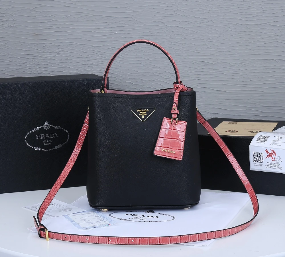 Prada Spectrum leather bag 20FW 1 FW