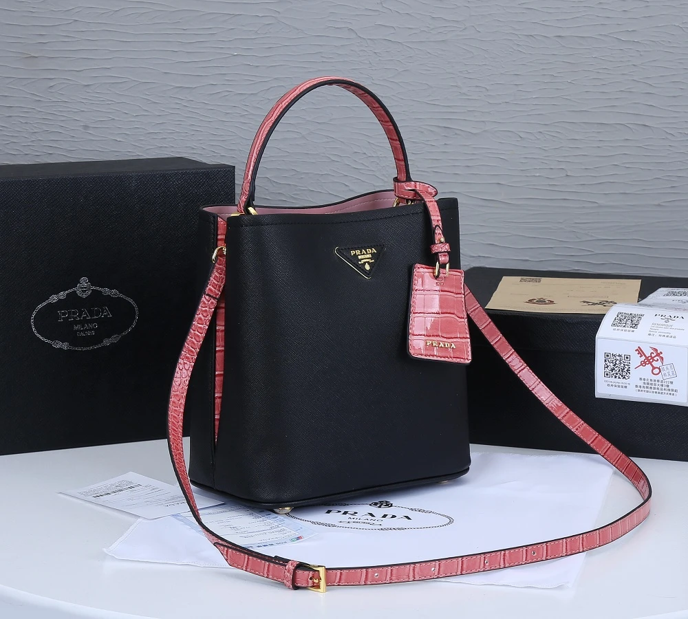 Prada Spectrum leather bag 20FW 3 FW