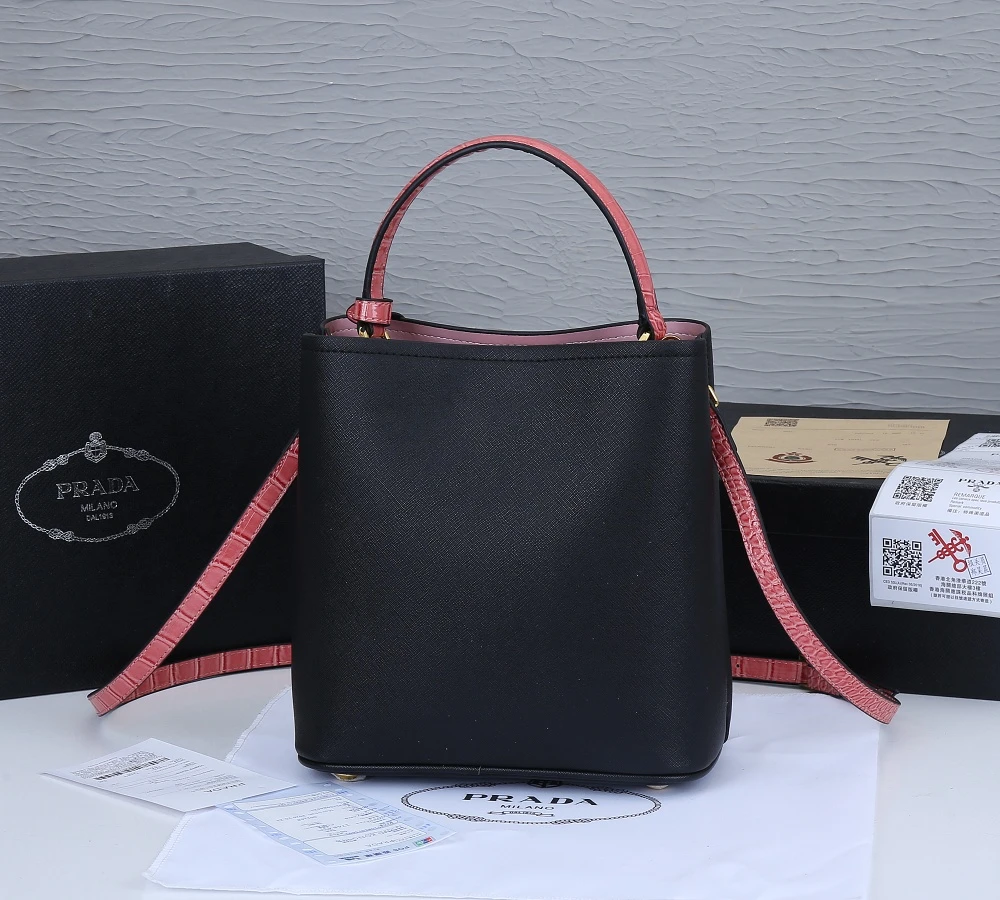 Prada Spectrum leather bag 20FW 6 FW