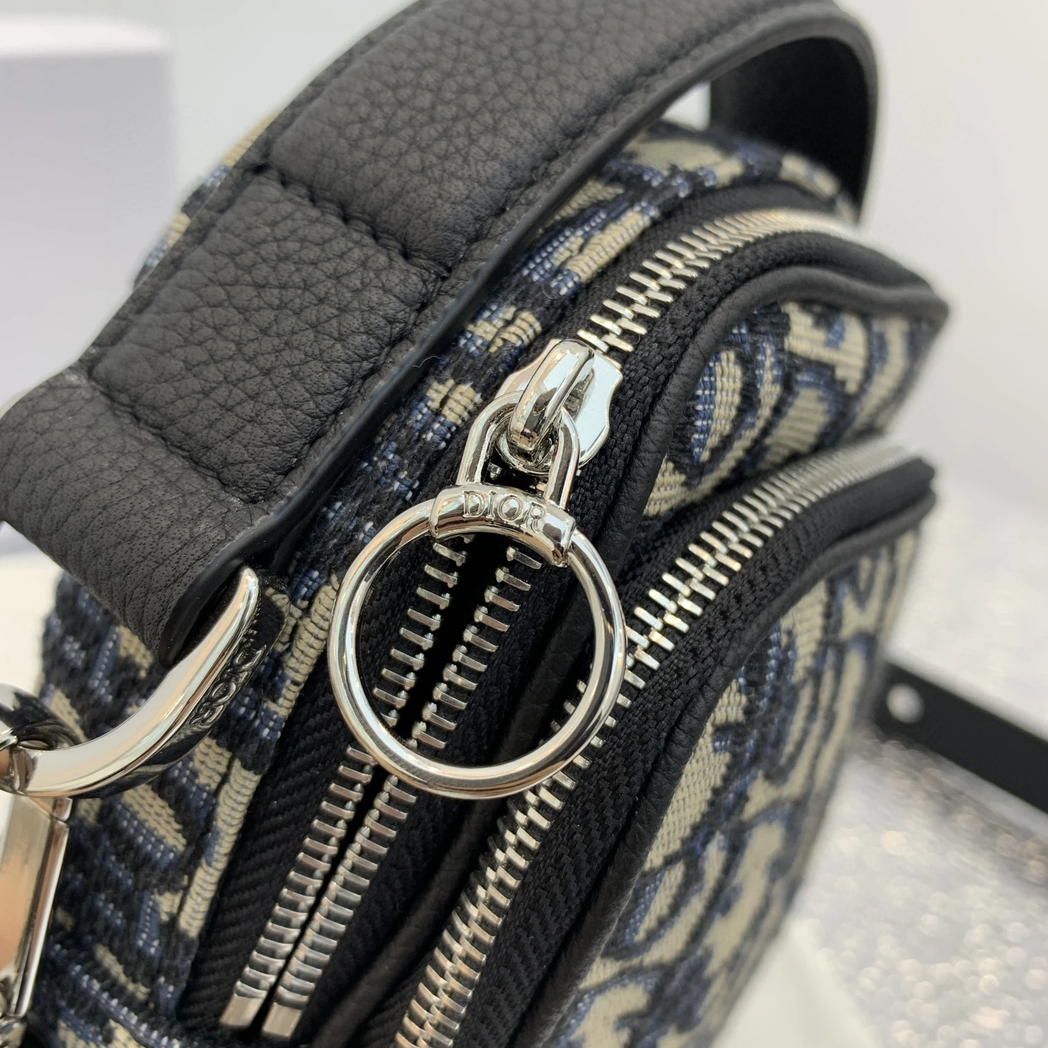 Dior Men’s Pouch phone bag 5 OBCA