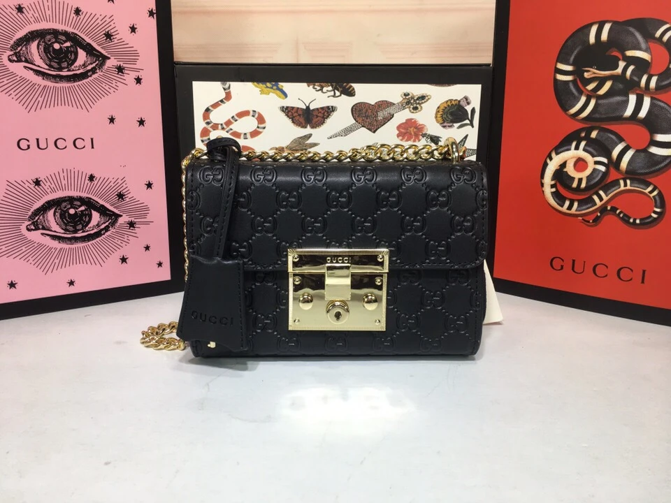 Gucci Padlock small Signature shoulder bag 409487 1 409487-1