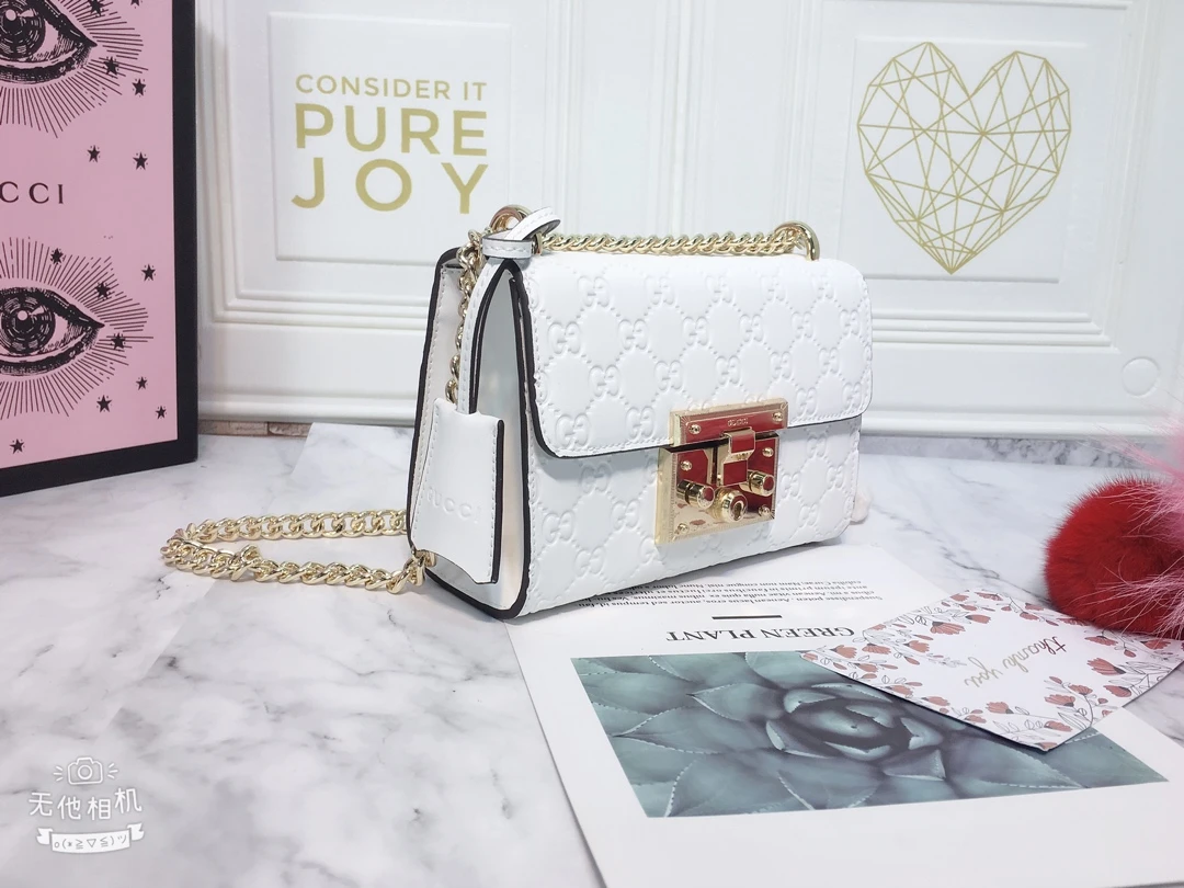 Gucci Padlock small Signature shoulder bag 409487 15 409487-20