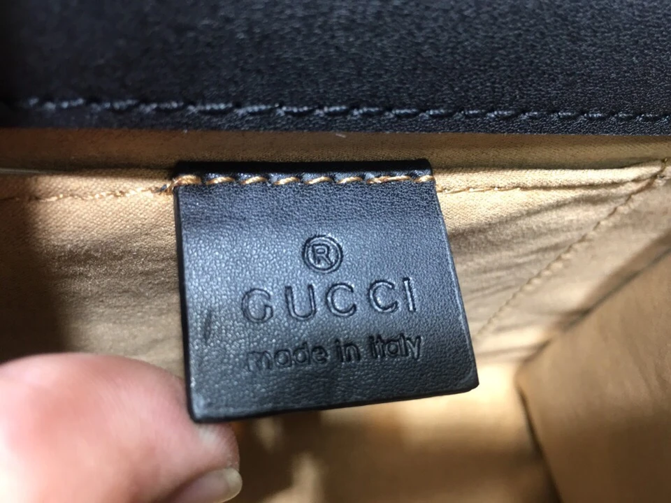Gucci Padlock small Signature shoulder bag 409487 10 409487-9