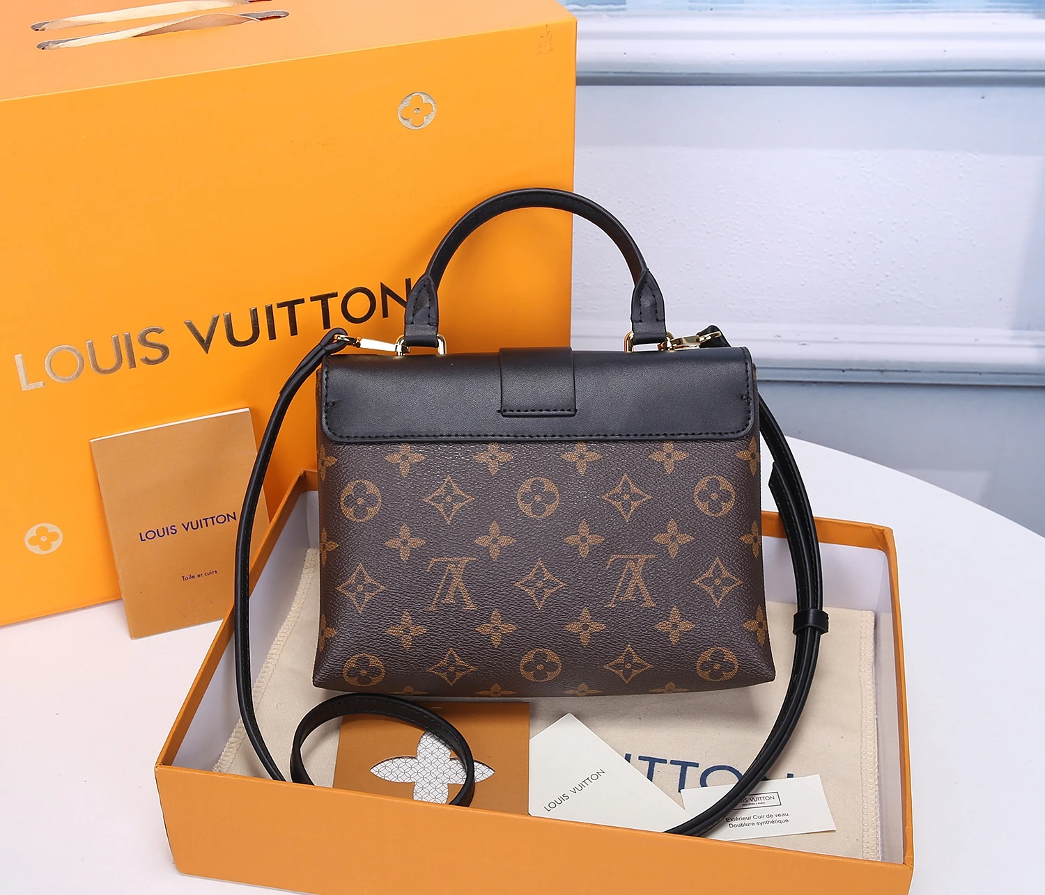 Louis Vuitton LOCKY BB 44141/44322 2 44141-2