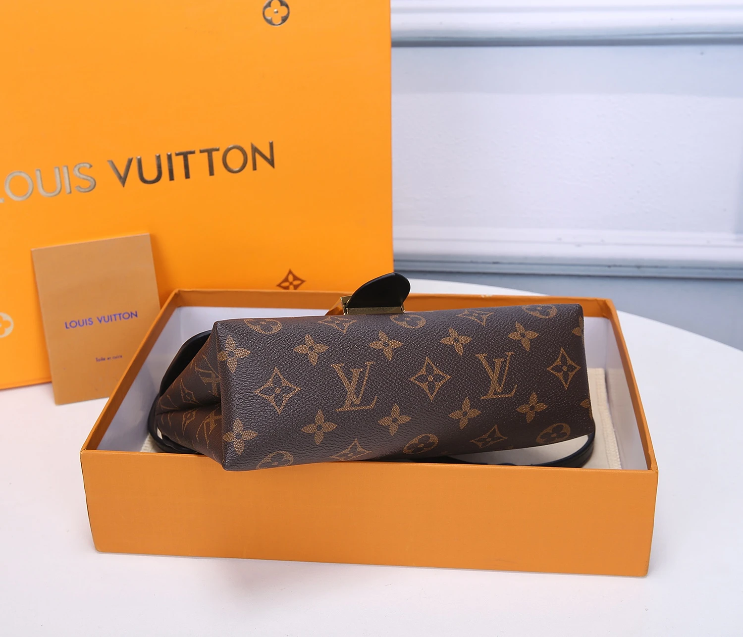 Louis Vuitton LOCKY BB 44141/44322 4 44141-4