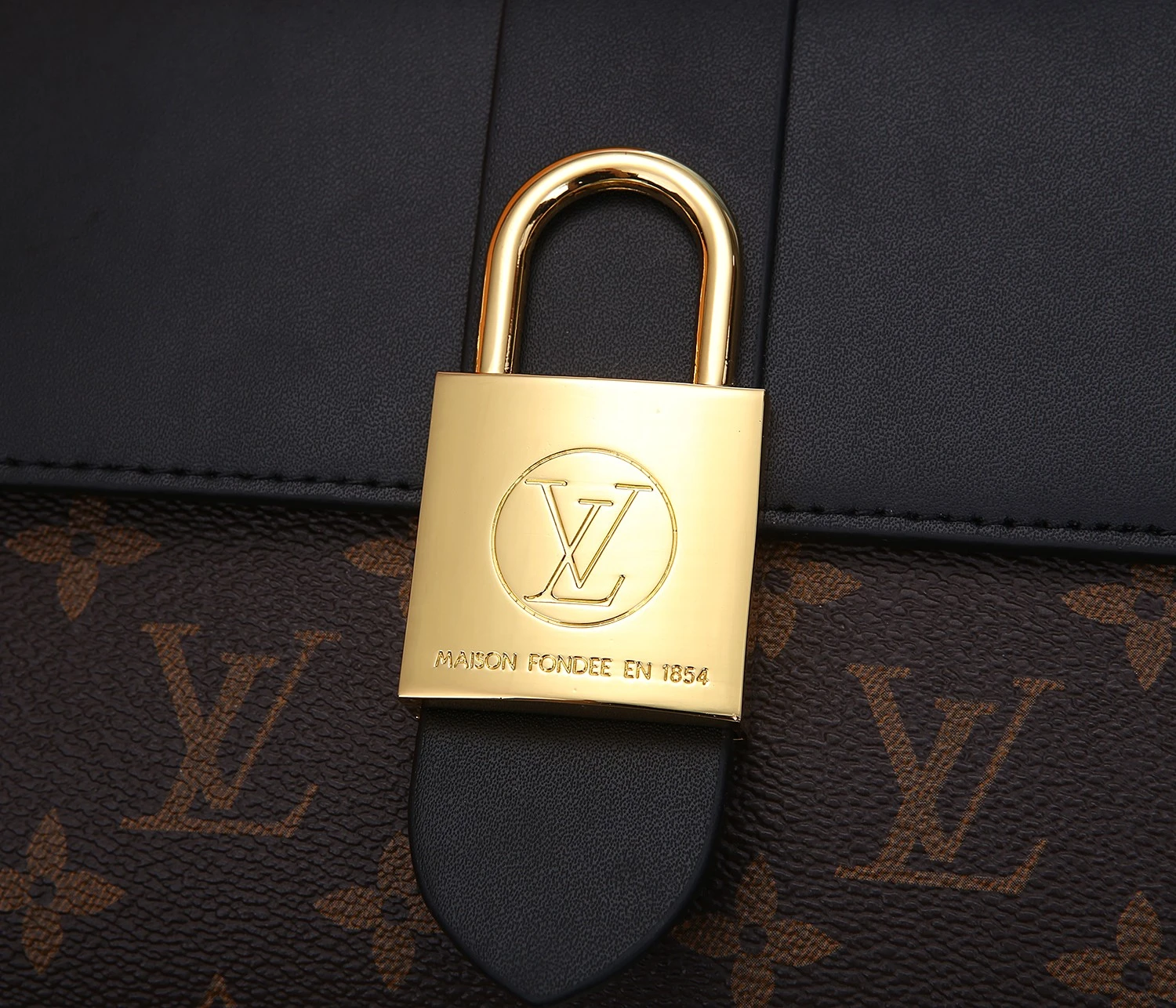 Louis Vuitton LOCKY BB 44141/44322 5 44141-5