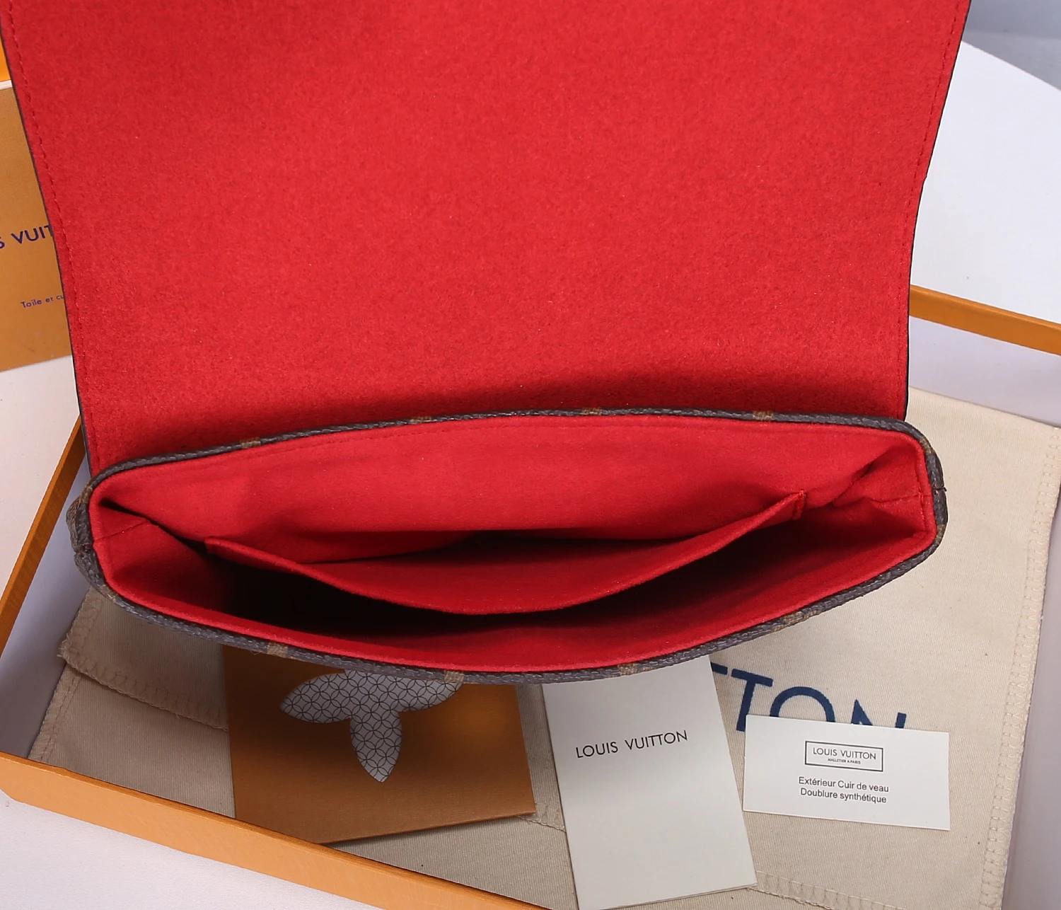 Louis Vuitton LOCKY BB 44141/44322 13 44322-8