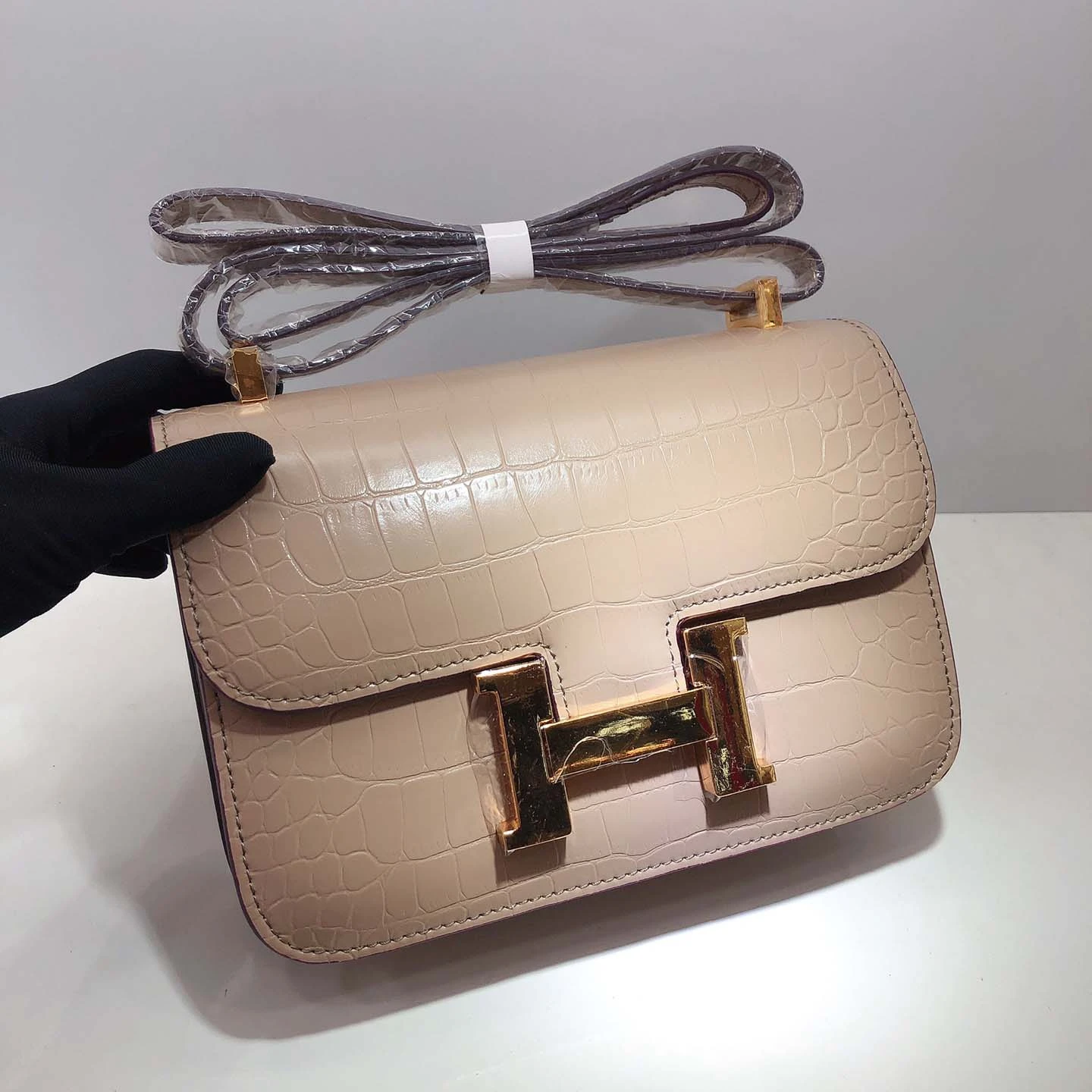 Hermes Constance Crocodile Leather Pattern Cross Body Bag 6 Cons