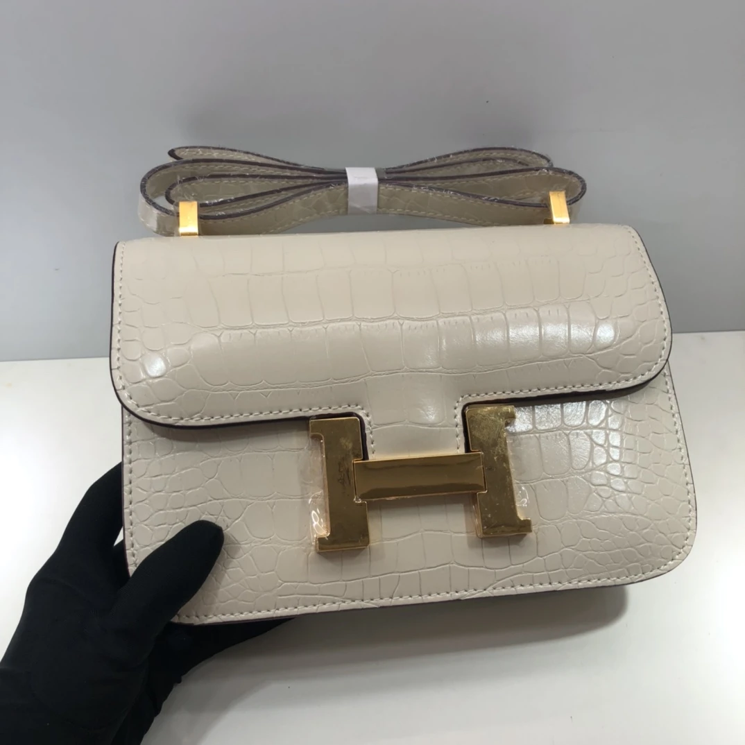 Hermes Constance Crocodile Leather Pattern Cross Body Bag 18 Cons