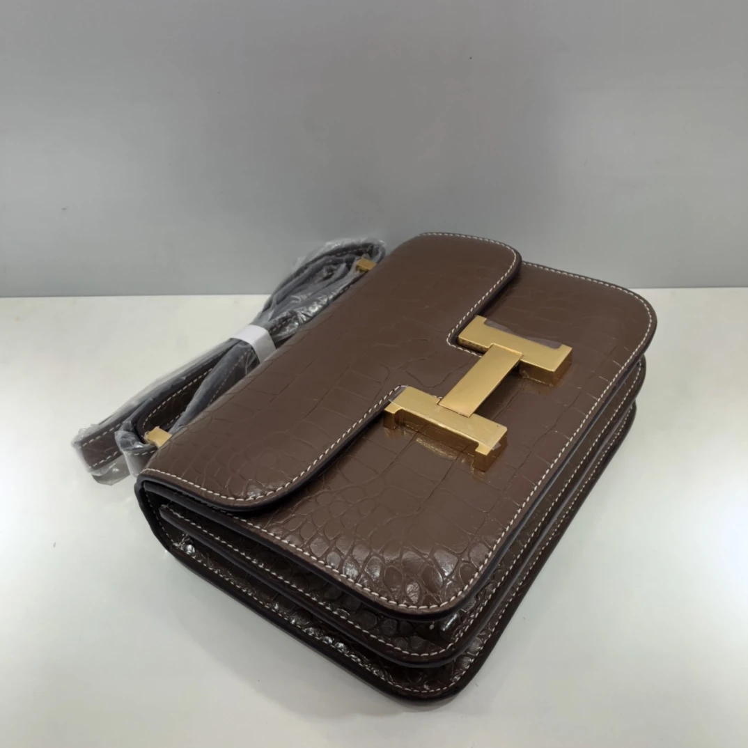 Hermes Constance Crocodile Leather Pattern Cross Body Bag 23 Cons