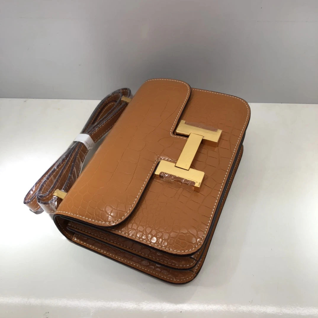 Hermes Constance Crocodile Leather Pattern Cross Body Bag 32 Cons