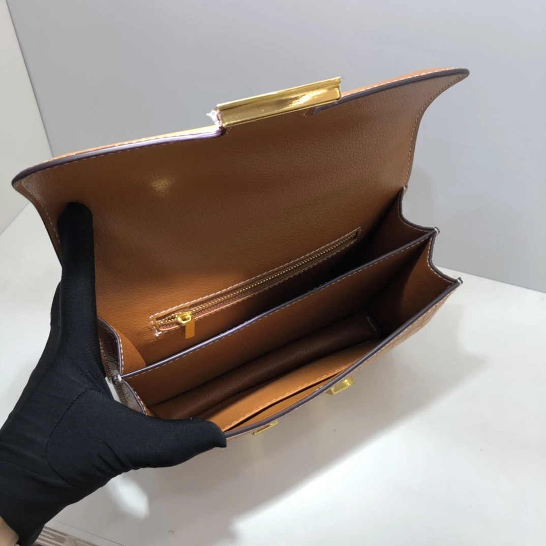 Hermes Constance Crocodile Leather Pattern Cross Body Bag 33 Cons