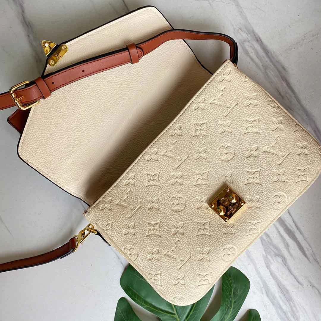 Louis Vuitton DIY-POCHETTE METIS M44881 WHITE/BLACK 4 DIY M