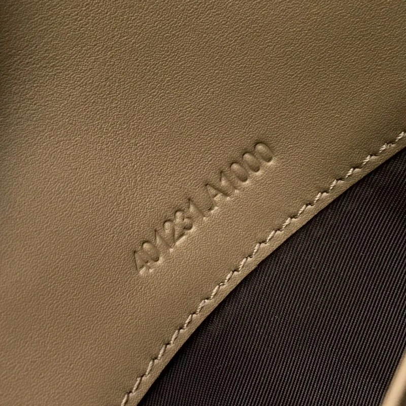 Gucci Dionysus canvas chain wallet 6 EEh