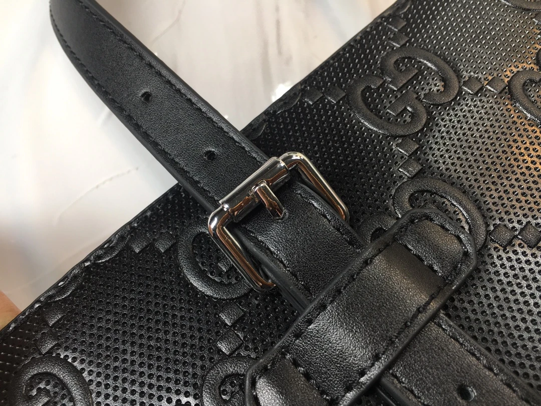 Gucci Double G embossed tote bag 7 EE
