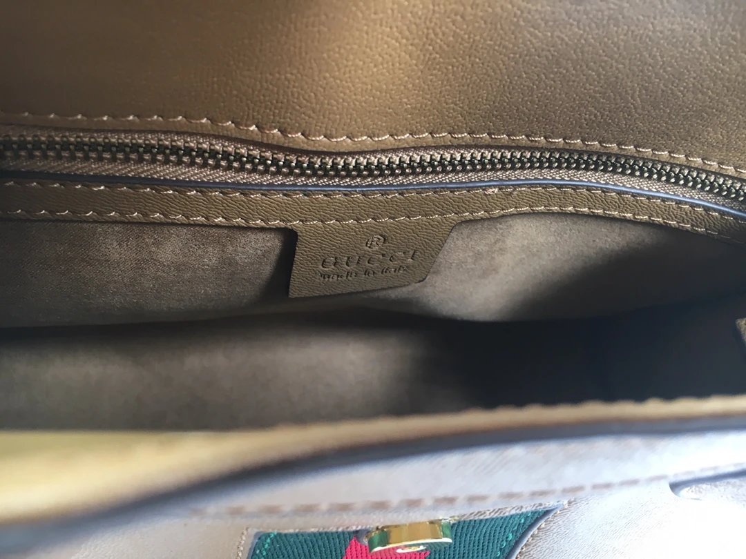 Gucci Small top handle bag with Double G 11 EE