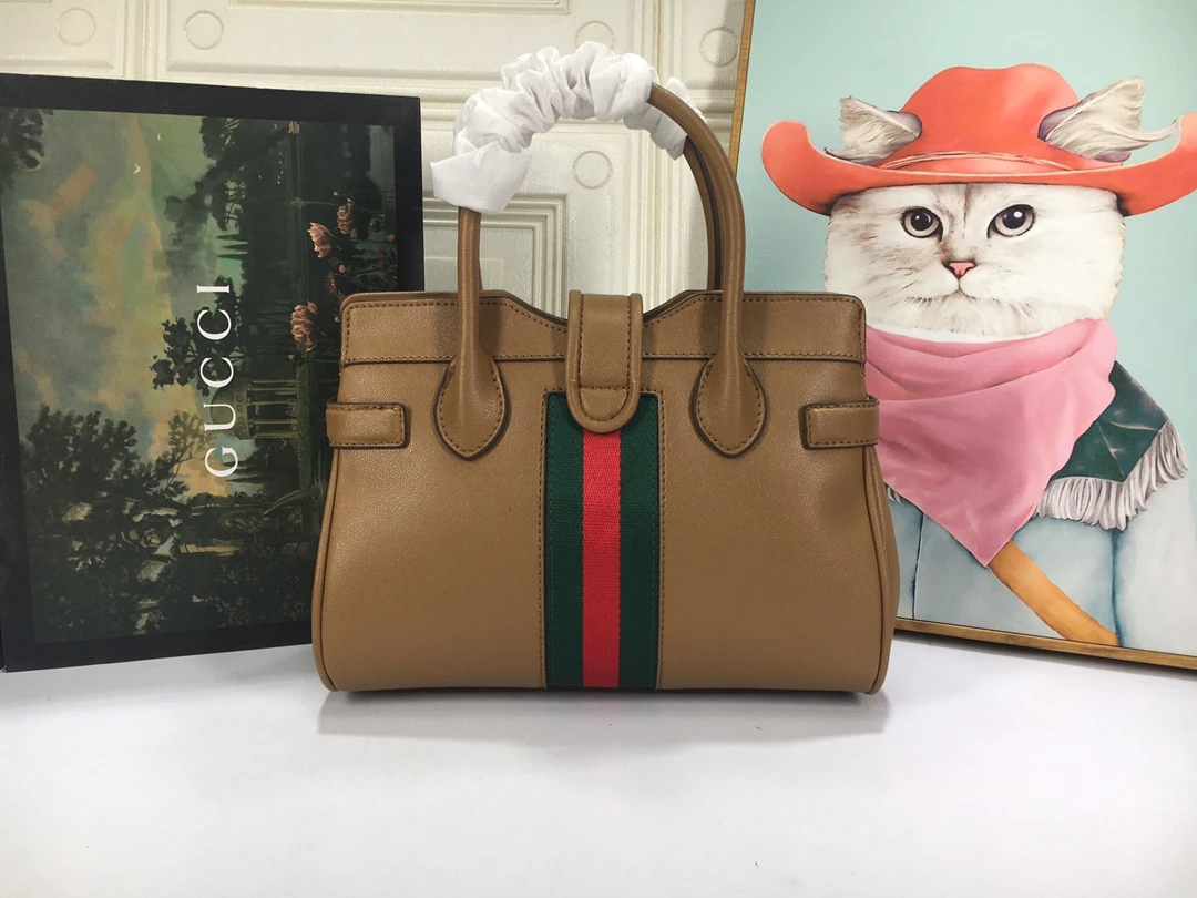 Gucci Small top handle bag with Double G 9 EE