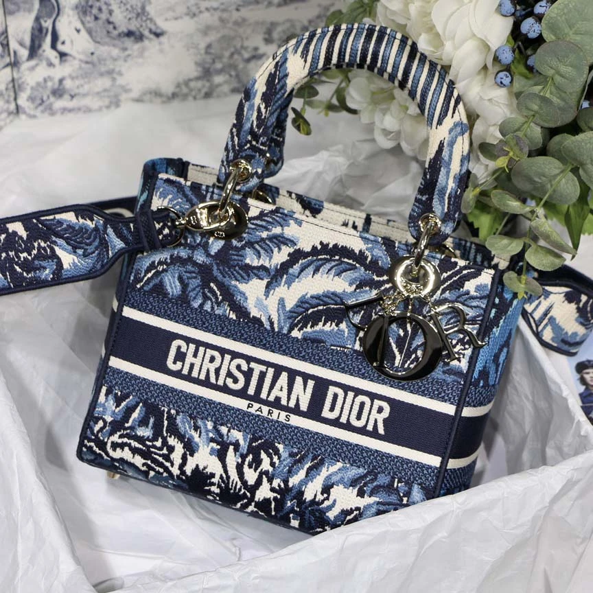 Dior AAA-MEDIUM LADY D-LITE BAG /Embroidered Logo 1 MO