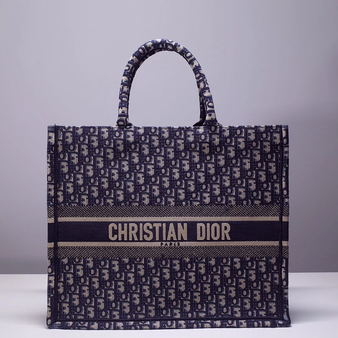 Dior Book Tote M1286 1 M