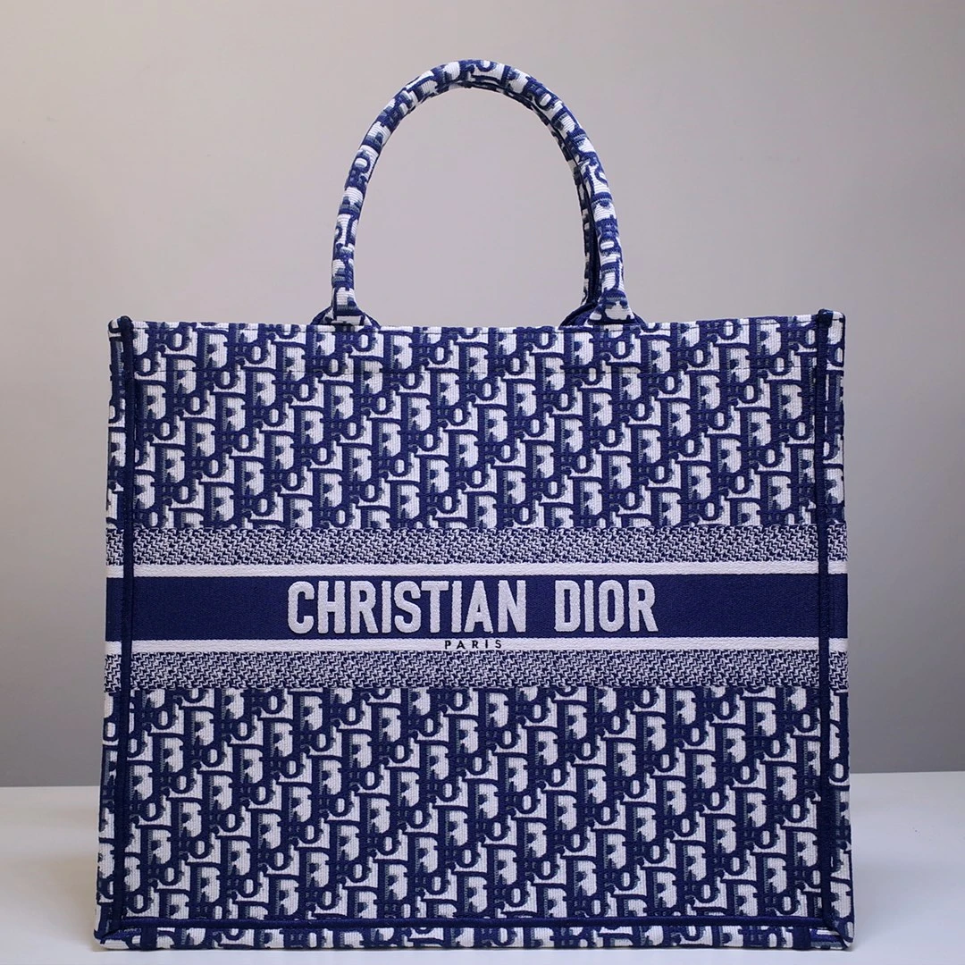 Dior Book Tote M1286 3 M