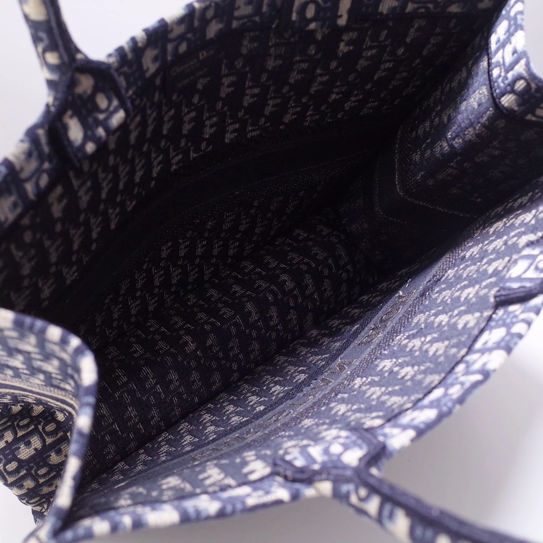 Dior Book Tote M1286 7 M