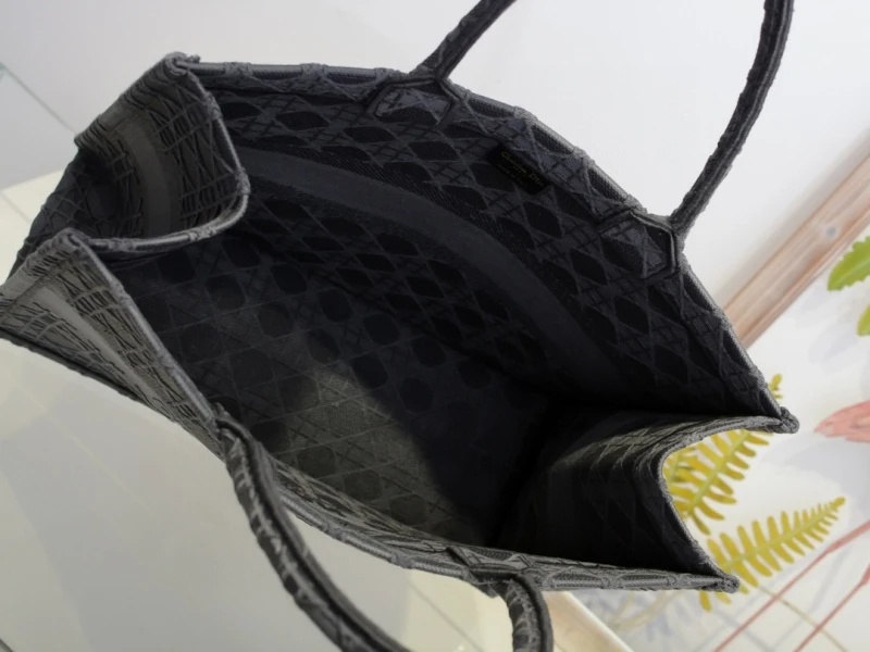 Dior AAA-Embroidery Book Tote 41.5×35 2 MZR