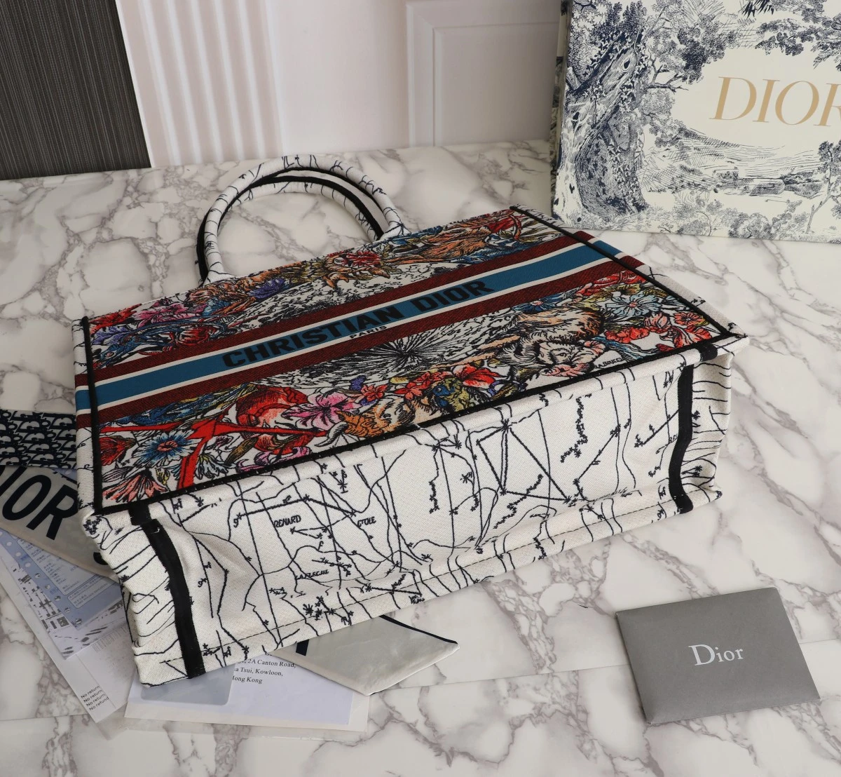 Dior Latte Multicolor Medium/Large Book Tote- 36/42cm 6 MZW