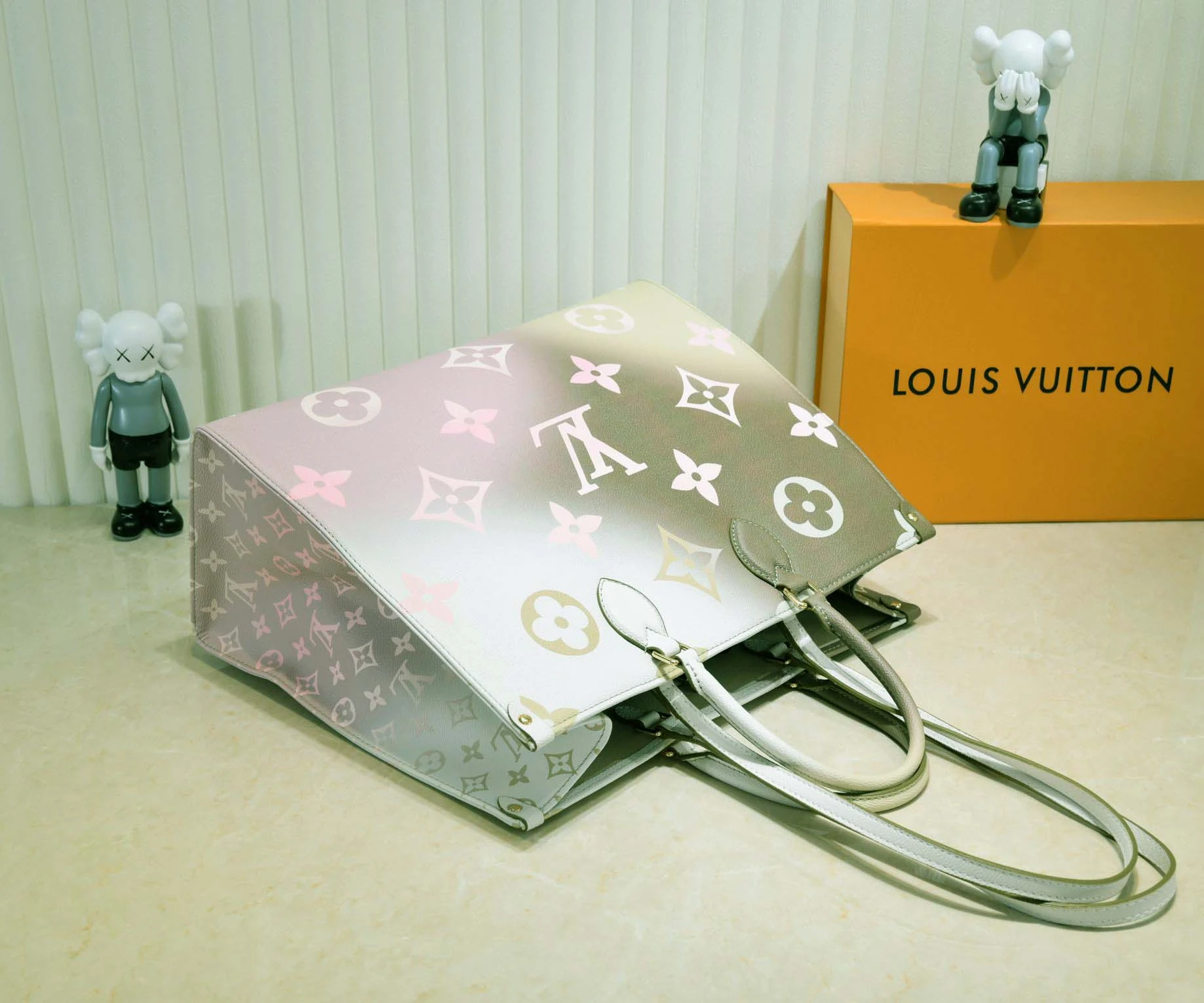 Louis Vuitton OnTheGo MM/GM tote Bag 7 MG