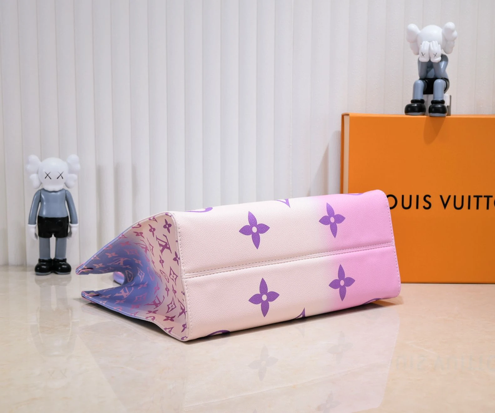 Louis Vuitton OnTheGo MM/GM tote Bag 12 MM