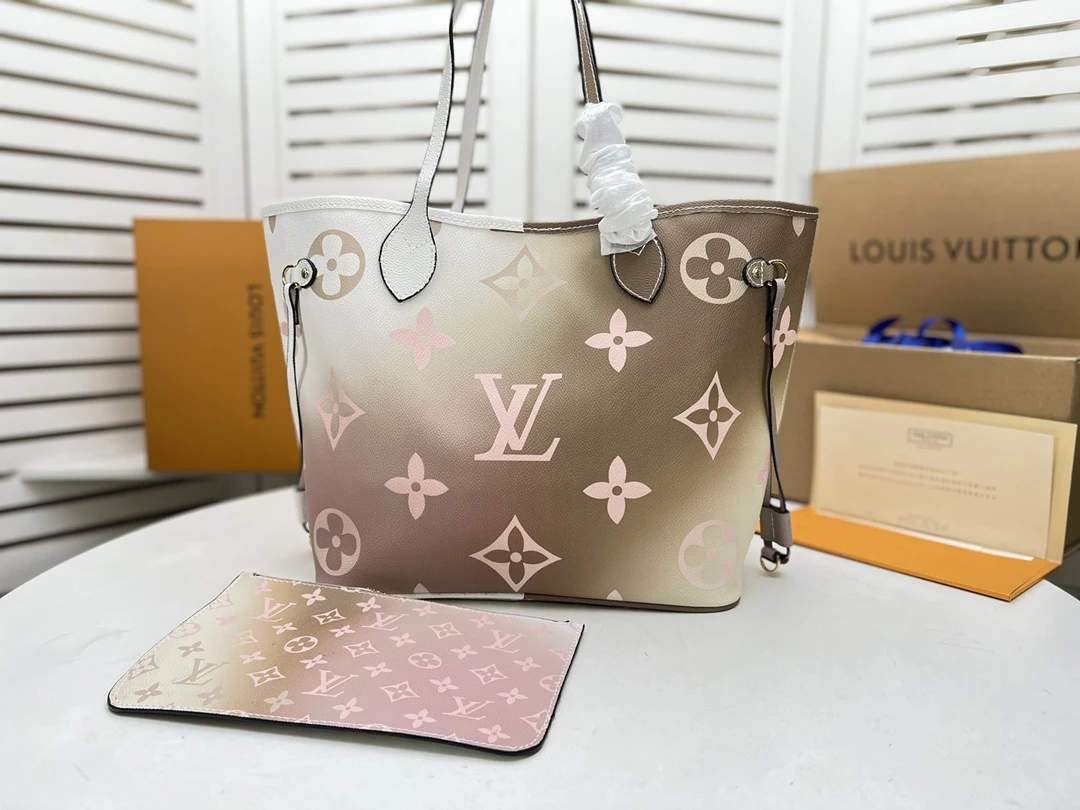 Louis Vuitton Neverfull MM tote- 3 Styles 9 M