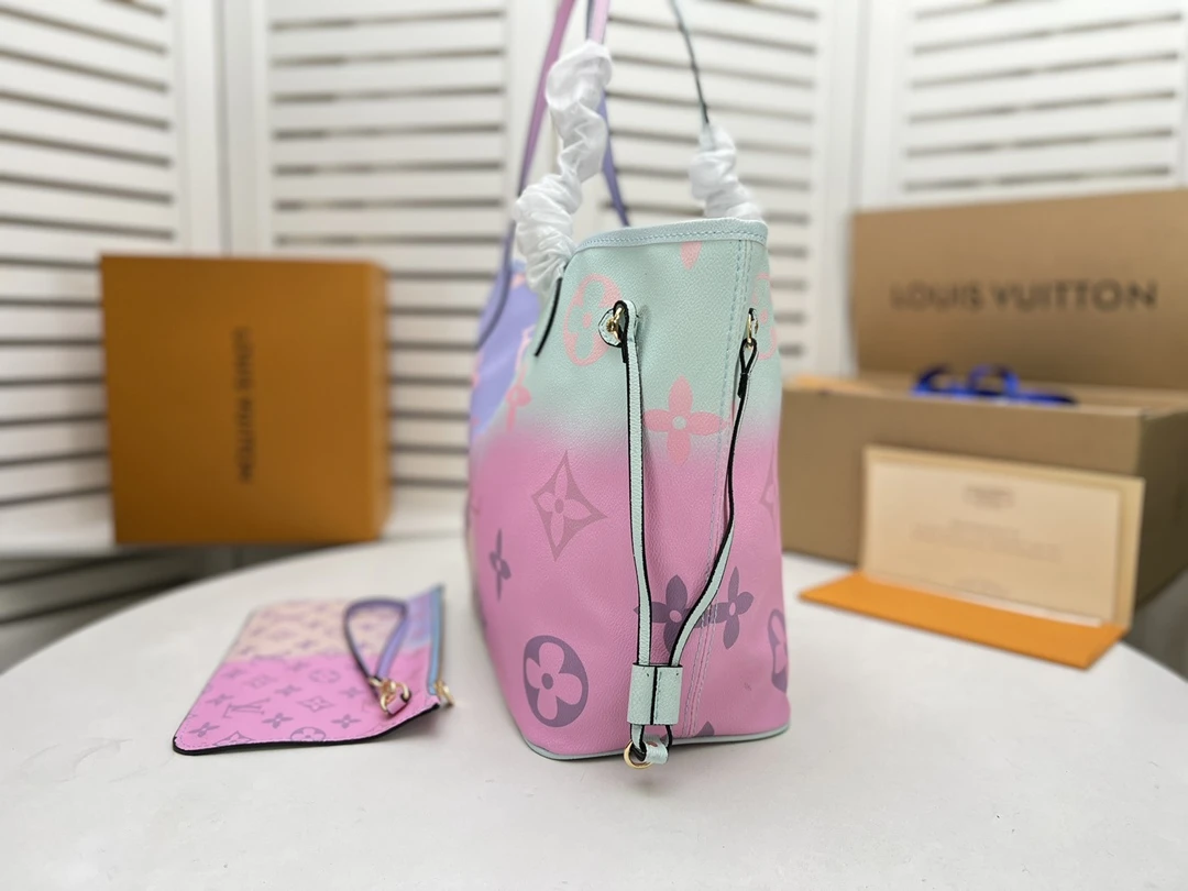 Louis Vuitton Neverfull MM tote- 3 Styles 6 M