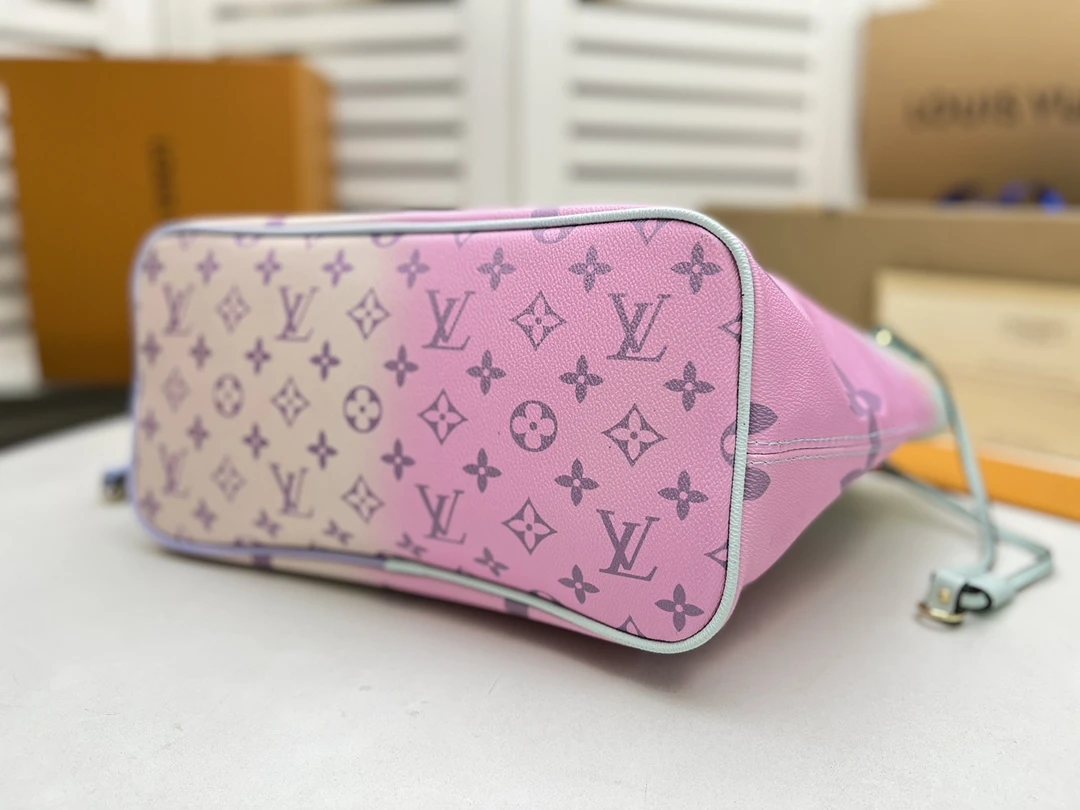 Louis Vuitton Neverfull MM tote- 3 Styles 8 M