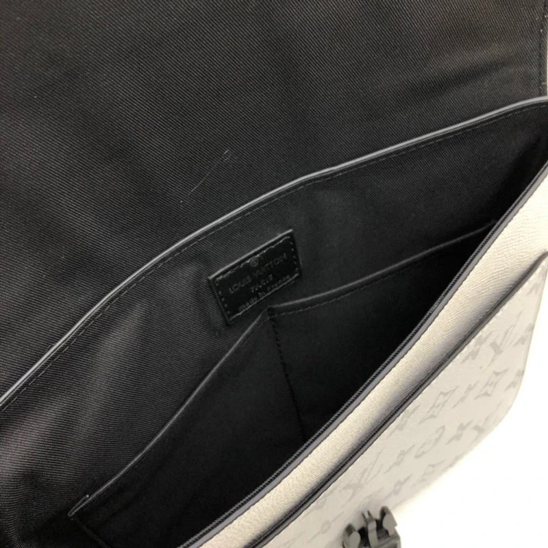 Louis Vuitton Outdoor Flap Messenger M30413 10 M