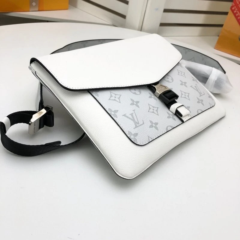 Louis Vuitton Outdoor Flap Messenger M30413 7 M