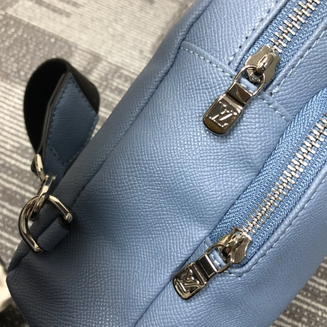 Louis Vuitton Avenue Sling Bag M30443 14 M