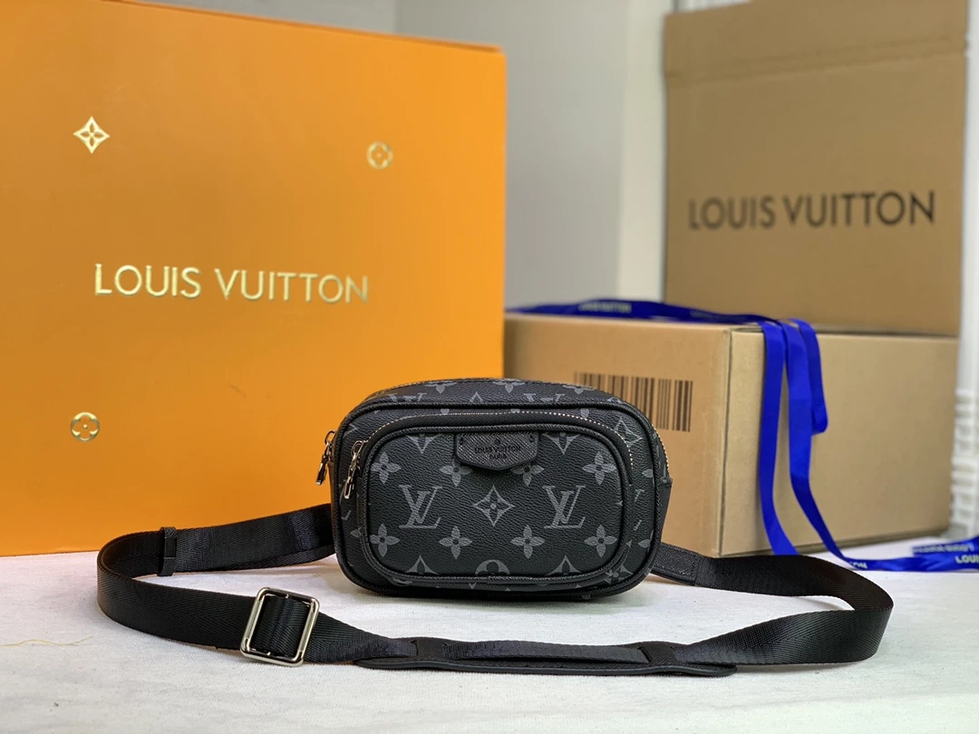 Louis Vuitton Taigarama Outdoor Pouch Brown/Black 7 M