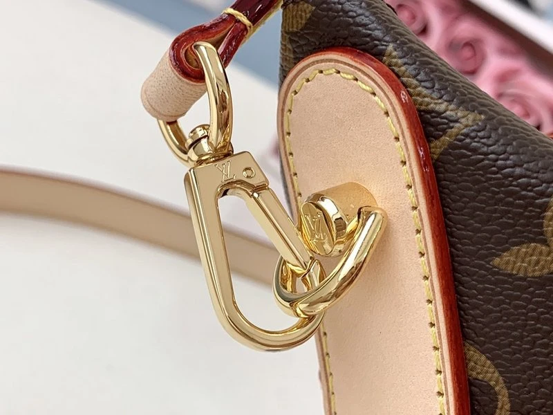 Louis Vuitton Duffle Bag M43587 5 M