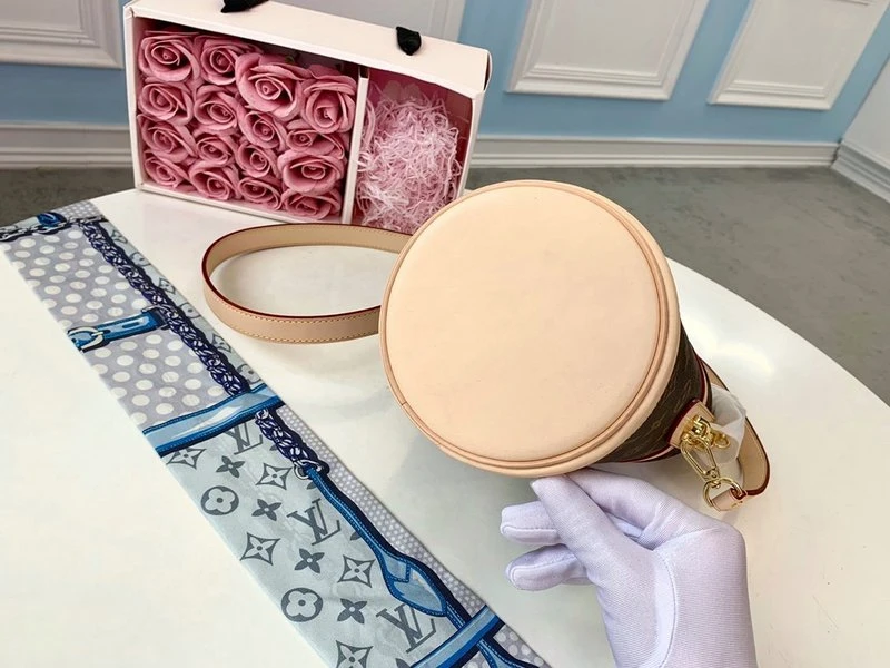 Louis Vuitton Duffle Bag M43587 3 M