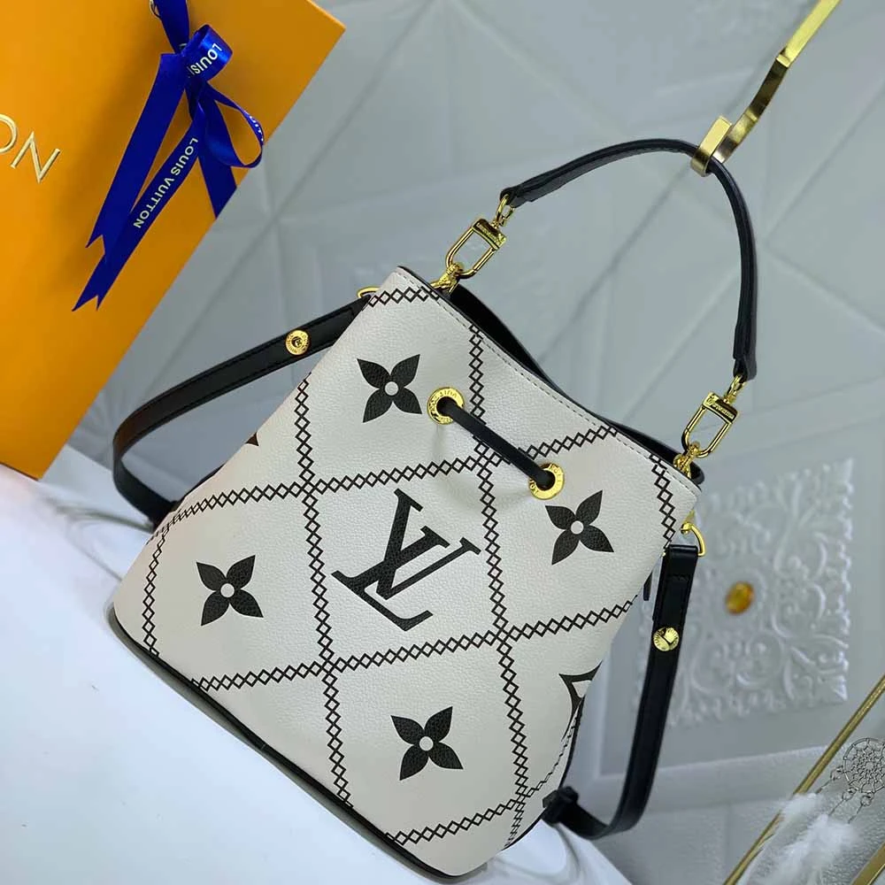 Louis Vuitton NeoNoe BB bucket bag M44022 12 M