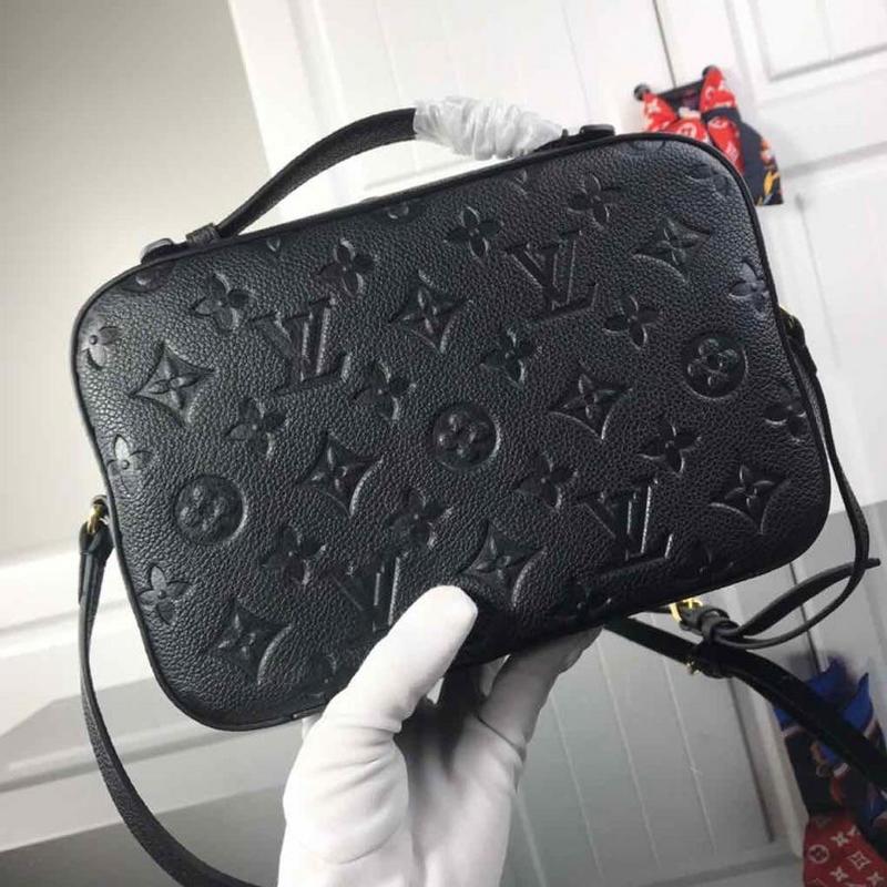 M Mono Black