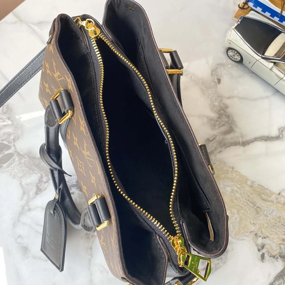 Louis Vuitton Monogram Canvas Soufflot BB 11 MB