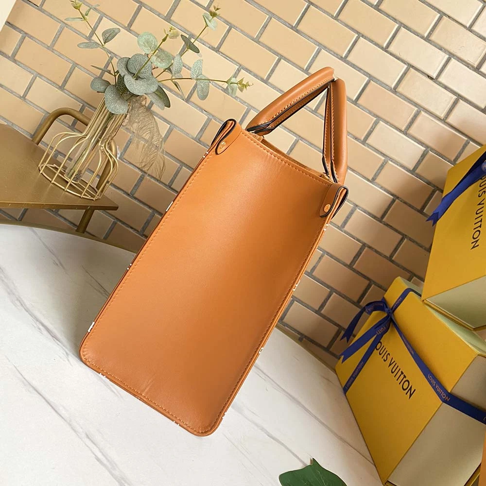 Louis Vuitton ONTHEGO MM M44568 11 MBRN