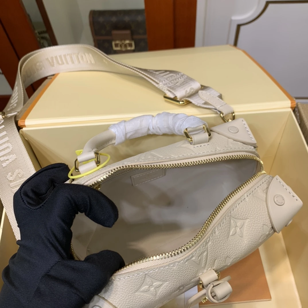 Louis Vuitton AAA-PETITE MALLE SOUPLE-M45393 9 M